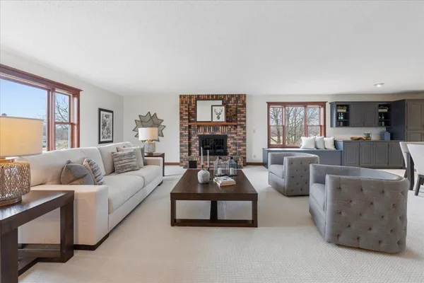 $1,300,000 | 4251 115th Street Southeast, Delano, MN 55328