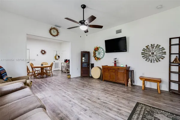 $889,000 | 7339 Highway 27, Moore Haven, FL 33471