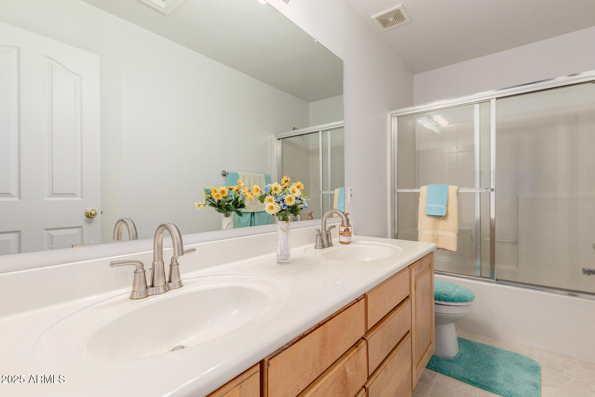 1111 South Sandstone Street Gilbert, AZ 85296 - Photo 28 of 59 a bathroom with a sink and a mirror