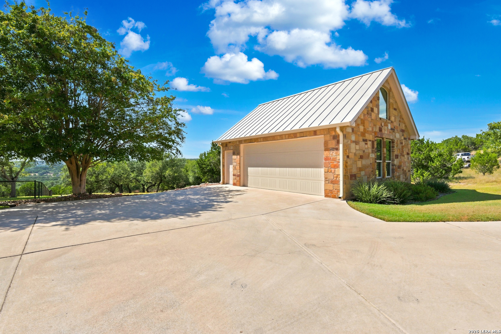 116 Peppergrass Drive Spring Branch, TX 78070 - Photo 4 of 70 Gallery Image 4