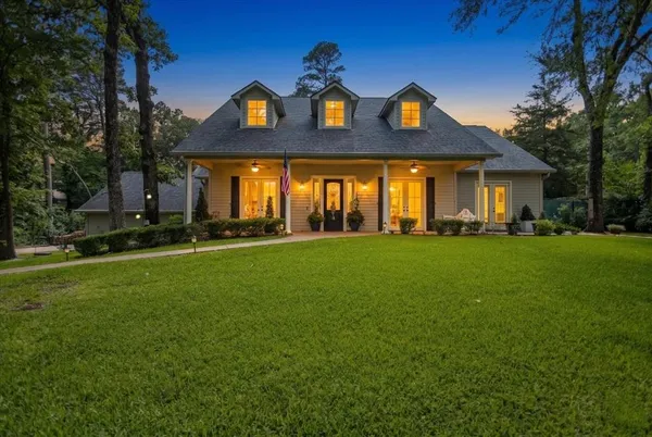 $749,000 | 1436 Lakeshore Drive, Hideaway, TX 75771