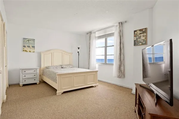 $4,200 | 3725 South Ocean Drive, Unit 1610, Hollywood, FL 33019