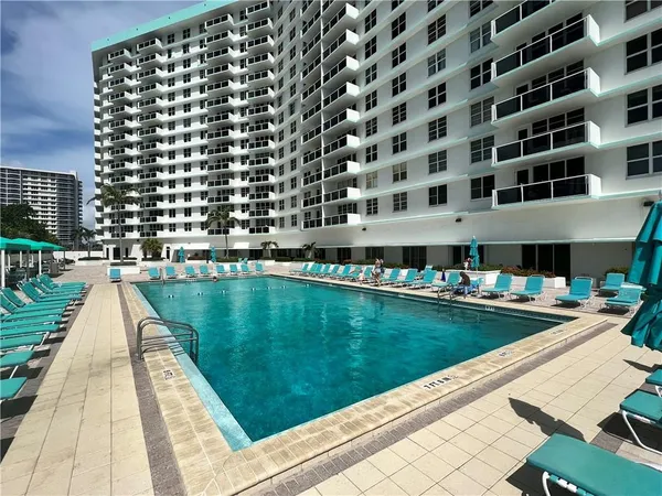 $4,200 | 3725 South Ocean Drive, Unit 1610, Hollywood, FL 33019