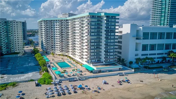 $4,200 | 3725 South Ocean Drive, Unit 1610, Hollywood, FL 33019