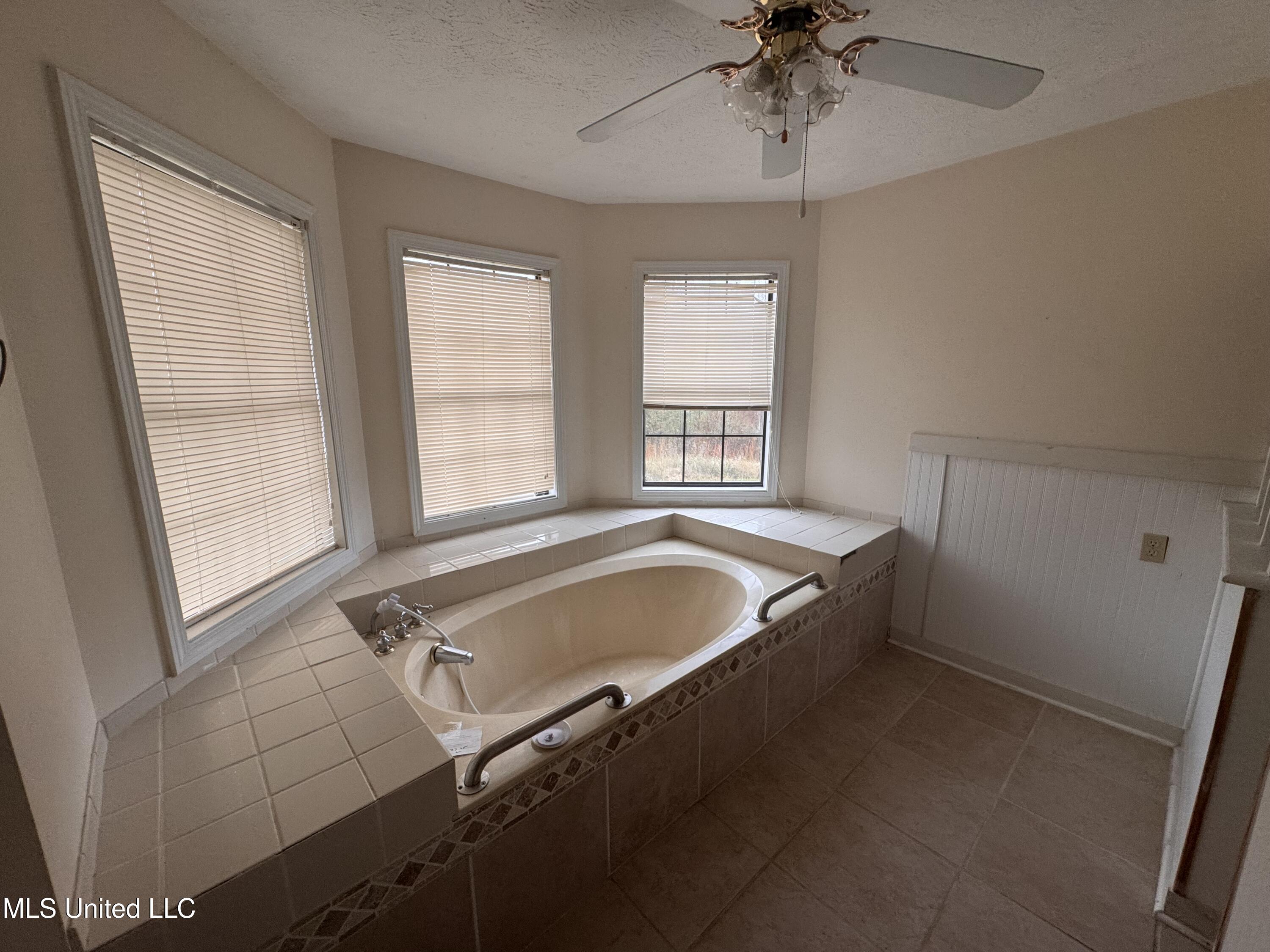 816 Ratliff Ferry Road Canton, MS 39046 - Photo 4 of 13 IMG_5248