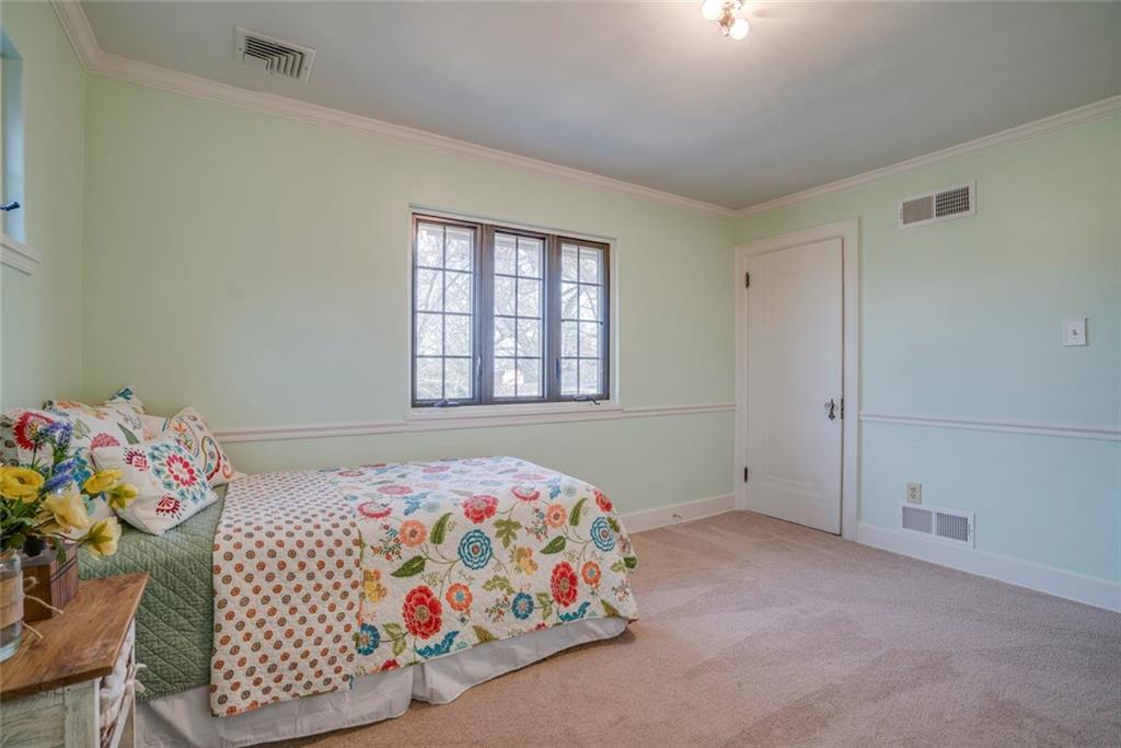 4470 Brownsville Road Pittsburgh, PA 15236 - Photo 14 of 25