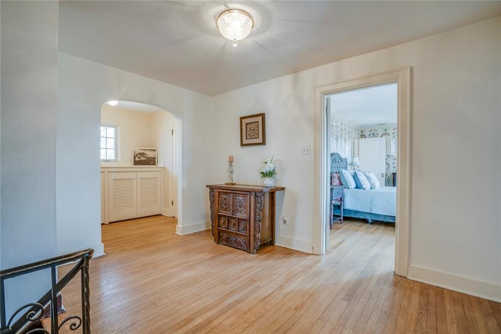 4470 Brownsville Road Pittsburgh, PA 15236 - Photo 10 of 25