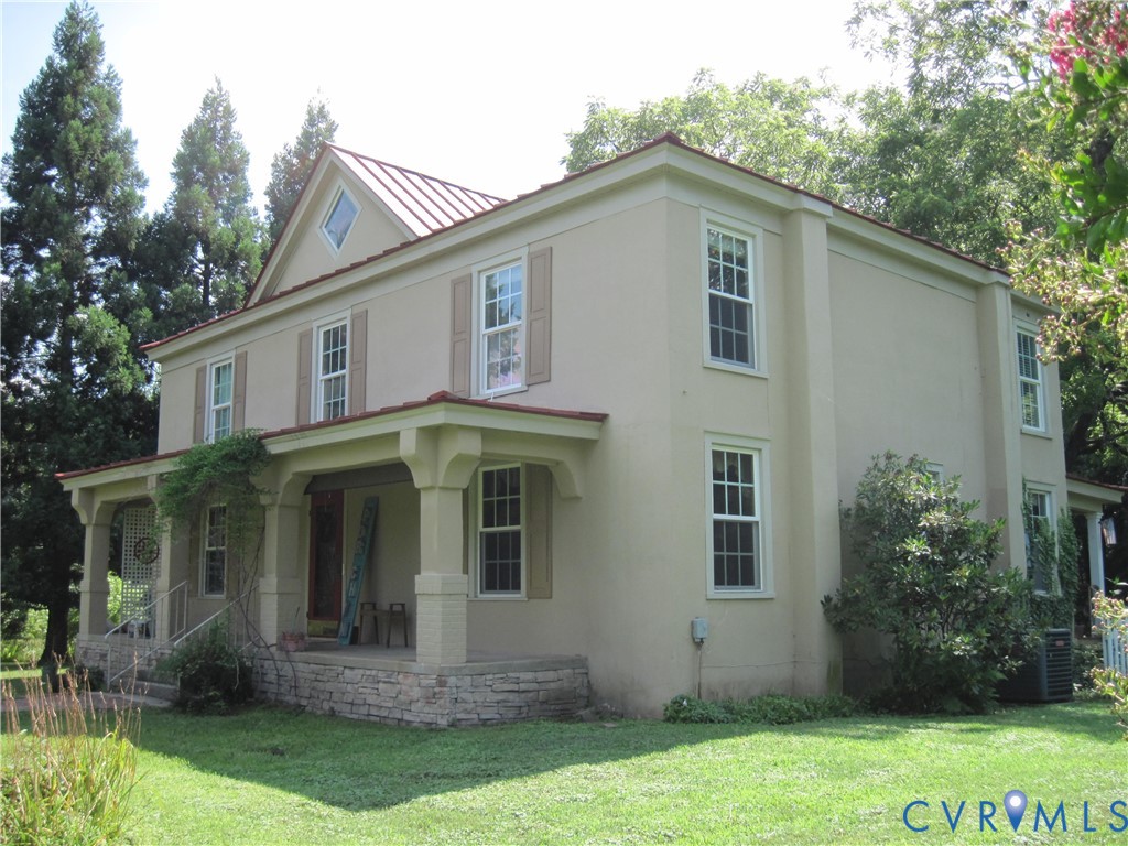 4301 Old Nottingham Road Quinton, VA 23141 - Photo 8 of 9 Stucco exterior featuring a covered porch with sto