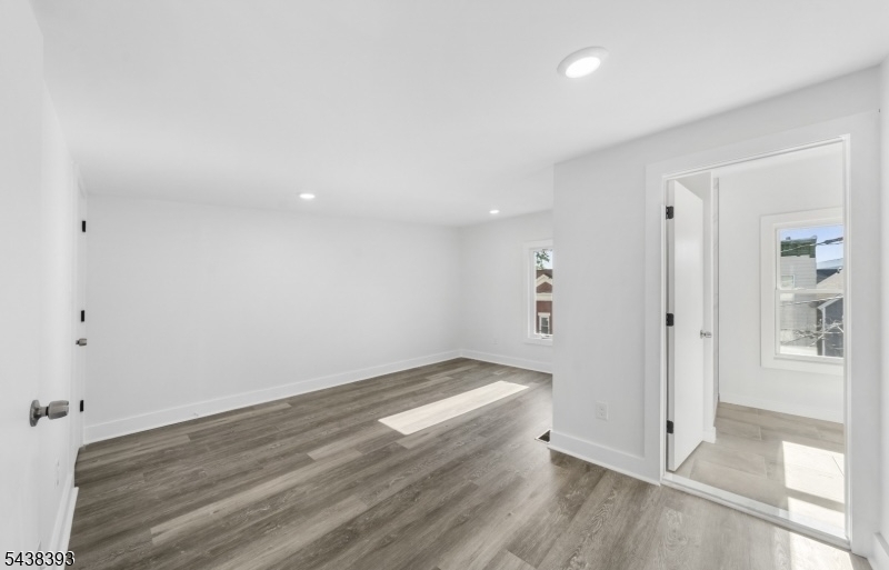 1119 Hampton Place, Unit 2 Elizabeth, NJ 07201 - Photo 9 of 11