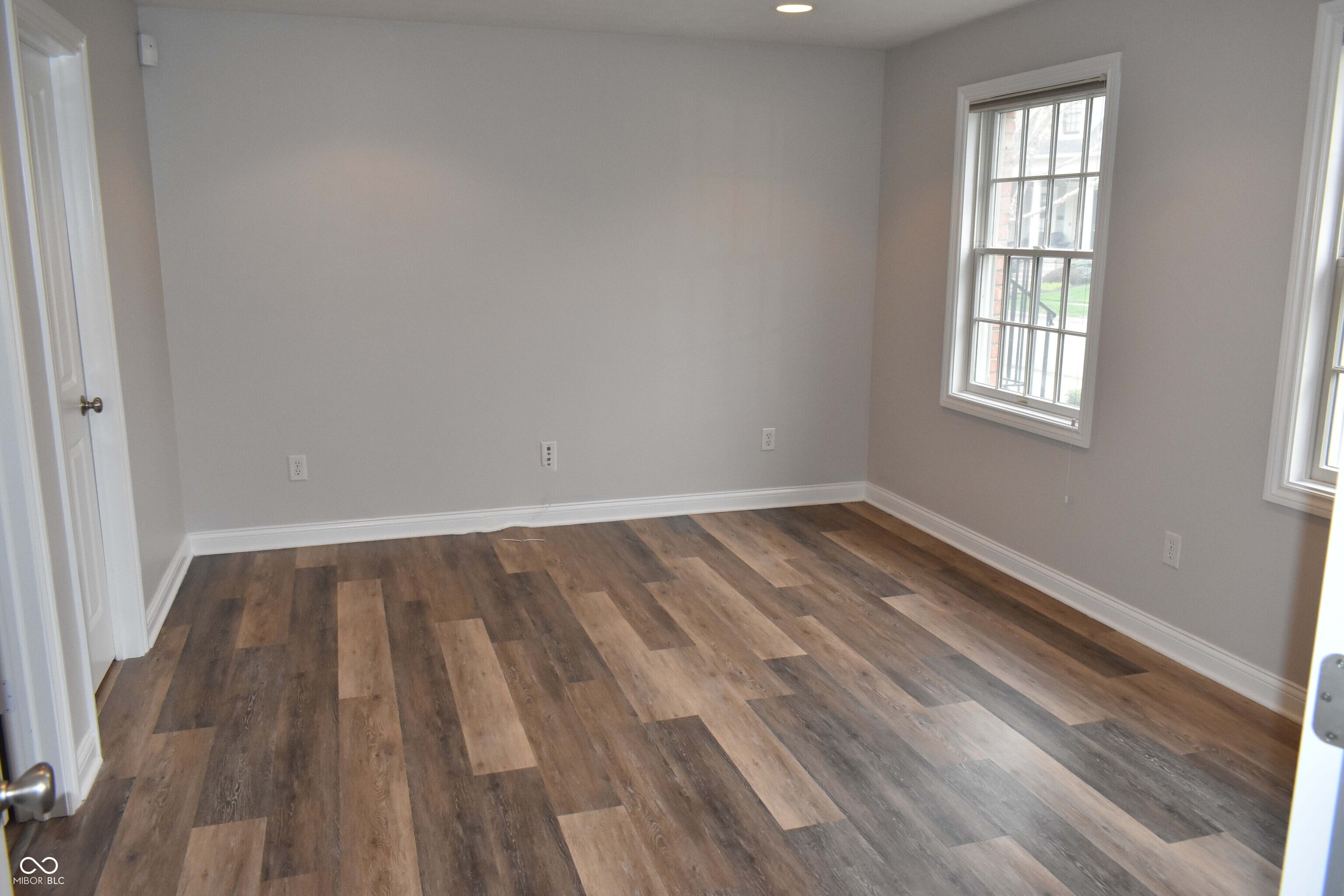 12968 Grenville Street Carmel, IN 46032 - Photo 4 of 35