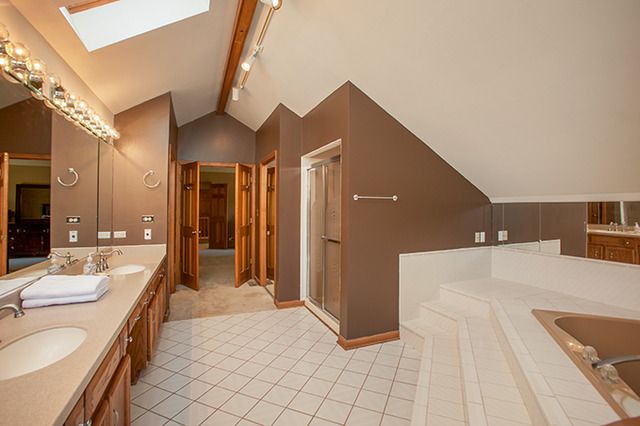 446 Quail Drive Naperville, IL 60565 - Photo 14 of 25