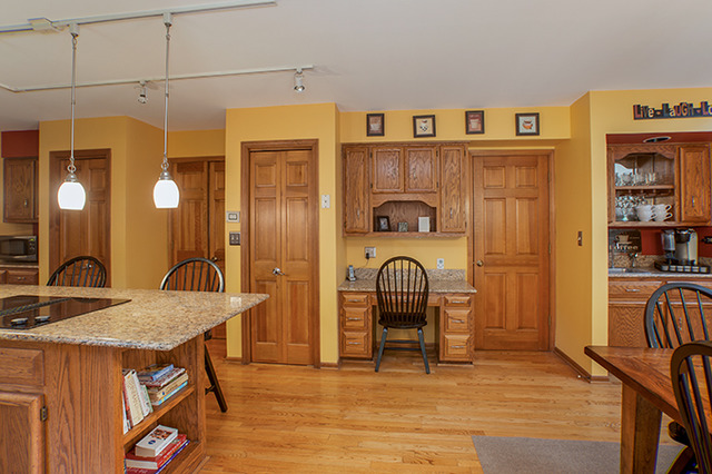 446 Quail Drive Naperville, IL 60565 - Photo 10 of 25