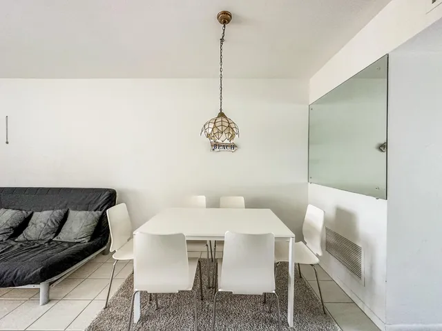 $1,250 | 3280 Lake Osborne Drive, Unit 207, Lake Worth Beach, FL 33461