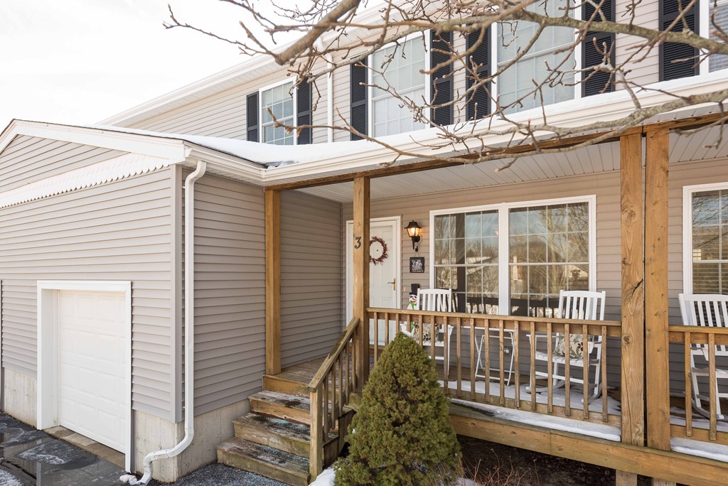 7 Finch Road, Unit 3 Raynham, MA 02767 - Photo 1 of 16 Gallery Image 1