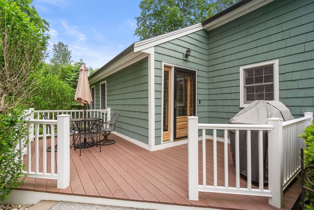 18 Ivy Road Littleton, MA 01460 - Photo 7 of 32