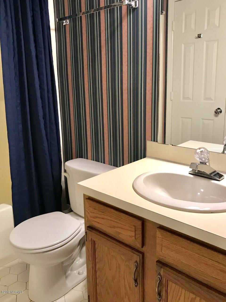 2015 Quail Ridge Road, Unit C Greenville, NC 27858 - Photo 33 of 38 Bathroom3