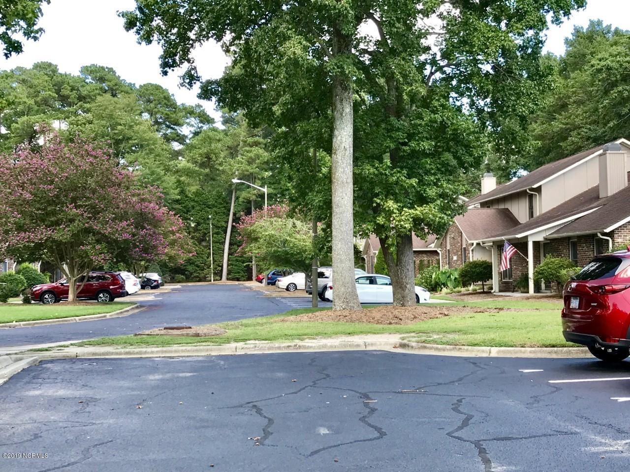 2015 Quail Ridge Road, Unit C Greenville, NC 27858 - Photo 7 of 38 Exterior Grounds3