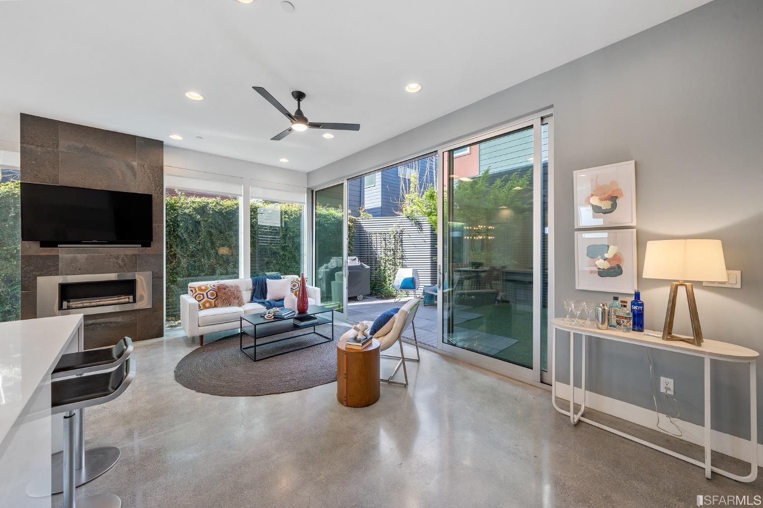 1746 14th Street Oakland, CA 94607 - Photo 3 of 62