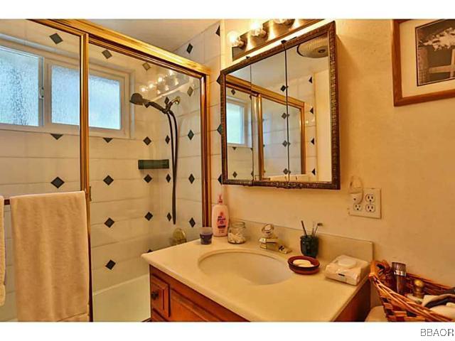 25925 Ranger Drive Lake Arrowhead, CA 92391 - Photo 16 of 26