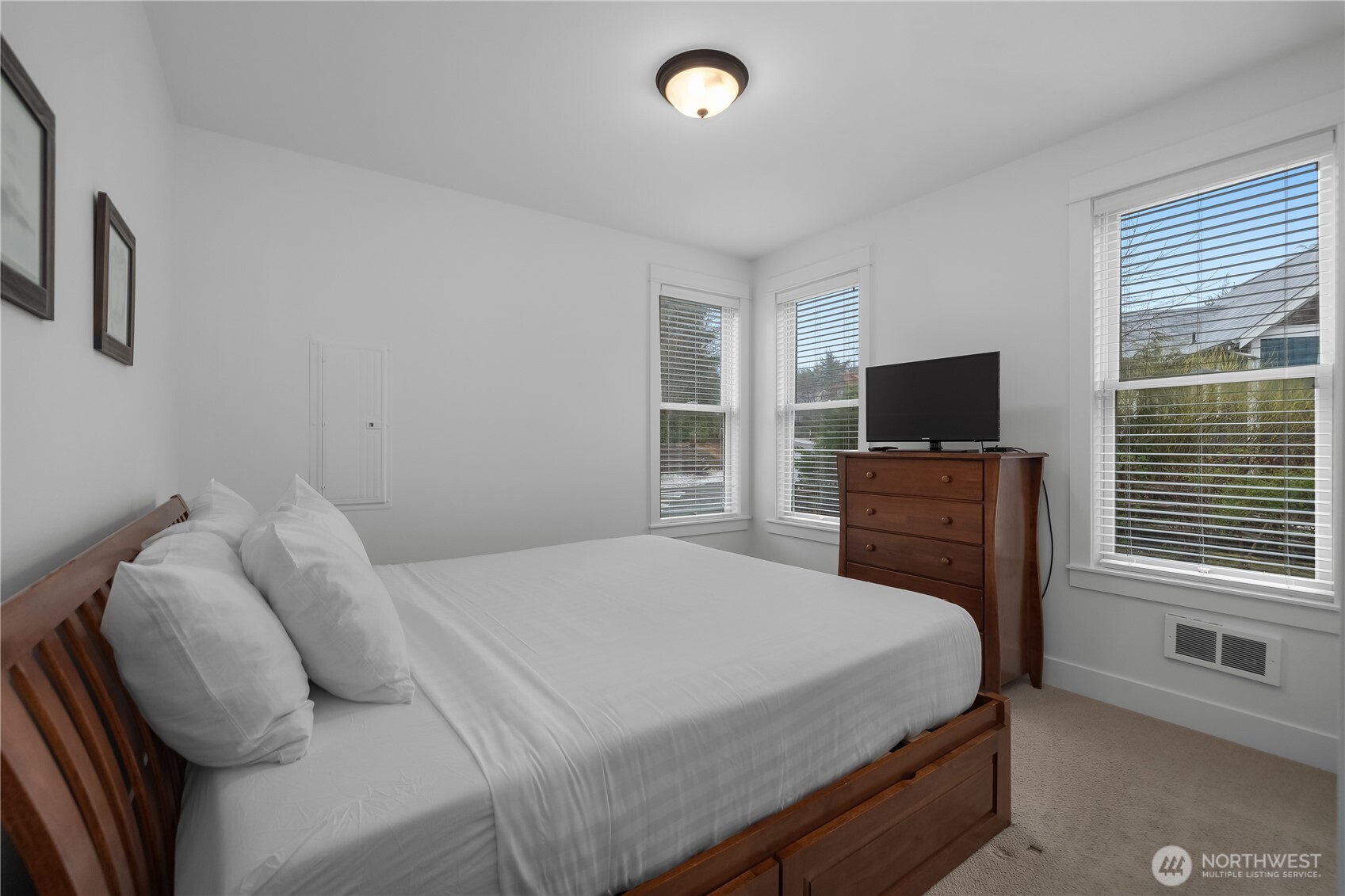 267 Compass Street Pacific Beach, WA 98571 - Photo 11 of 27