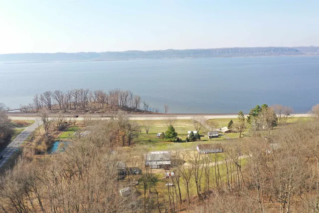 $288,882 | 14435 Fixit Lane, Ferryville, WI 54628