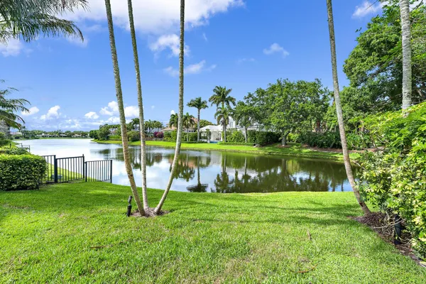 $2,900,000 | 154 Sota Drive, Jupiter, FL 33458