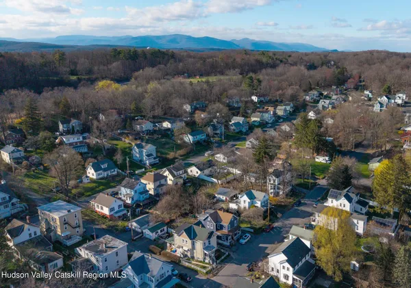 $375,000 | 43 2nd Avenue, Kingston, NY 12401