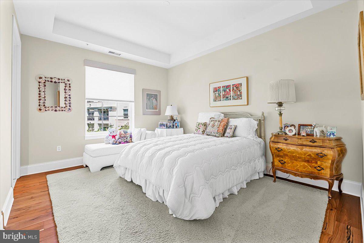 8111 River Road, Unit 131 Bethesda, MD 20817 - Photo 34 of 59 BR #2 w/Ensuite Bath