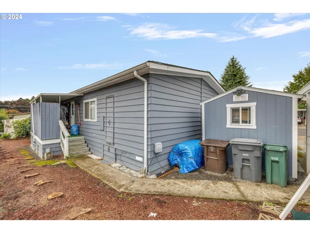 $114,900 | 2511 Southeast River Road, Unit 97, Hillsboro, OR 97123