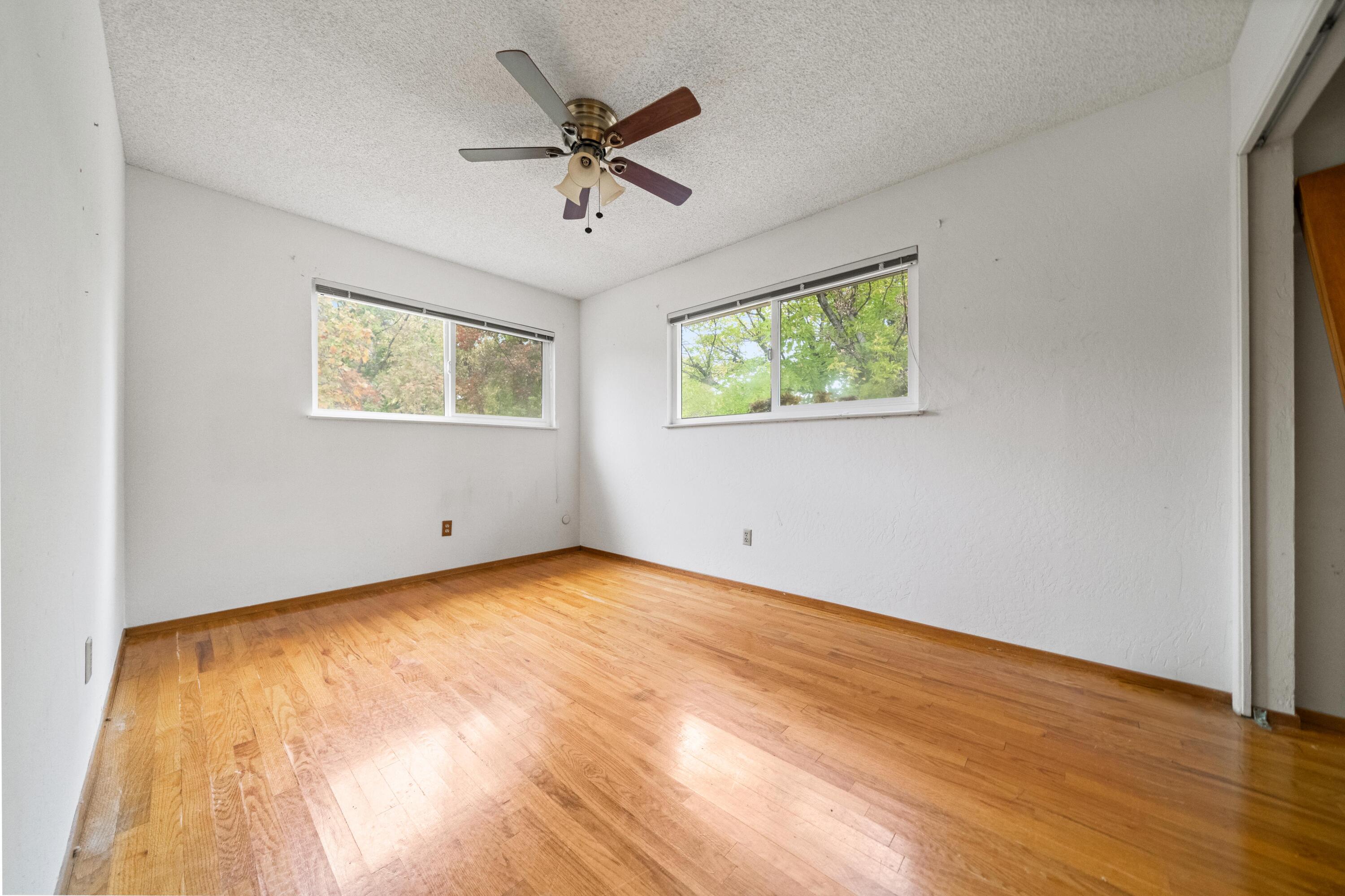 4938 Bidwell Road Redding, CA 96001 - Photo 19 of 32 Bedroom two