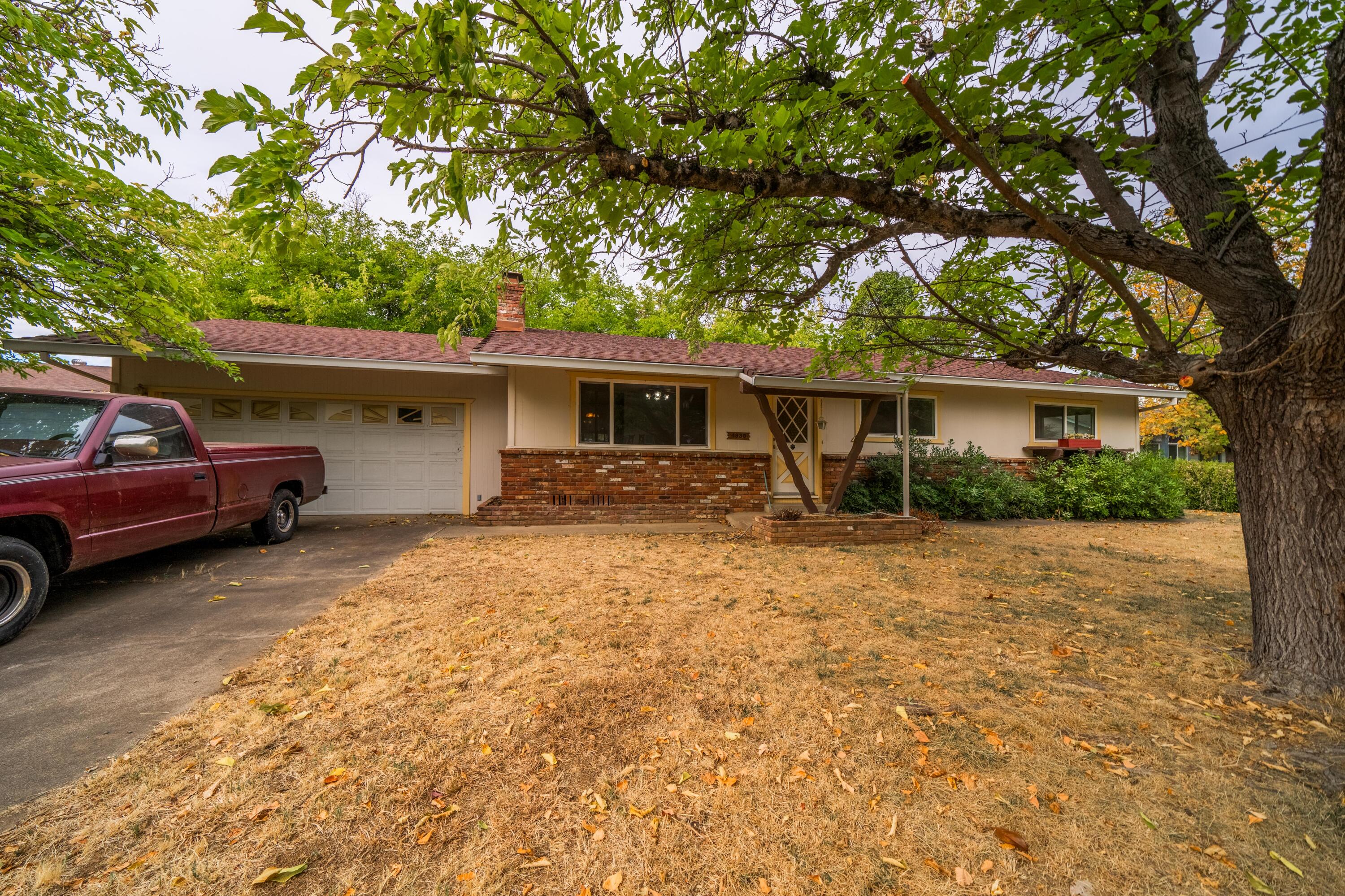 4938 Bidwell Road Redding, CA 96001 - Photo 3 of 32 Front