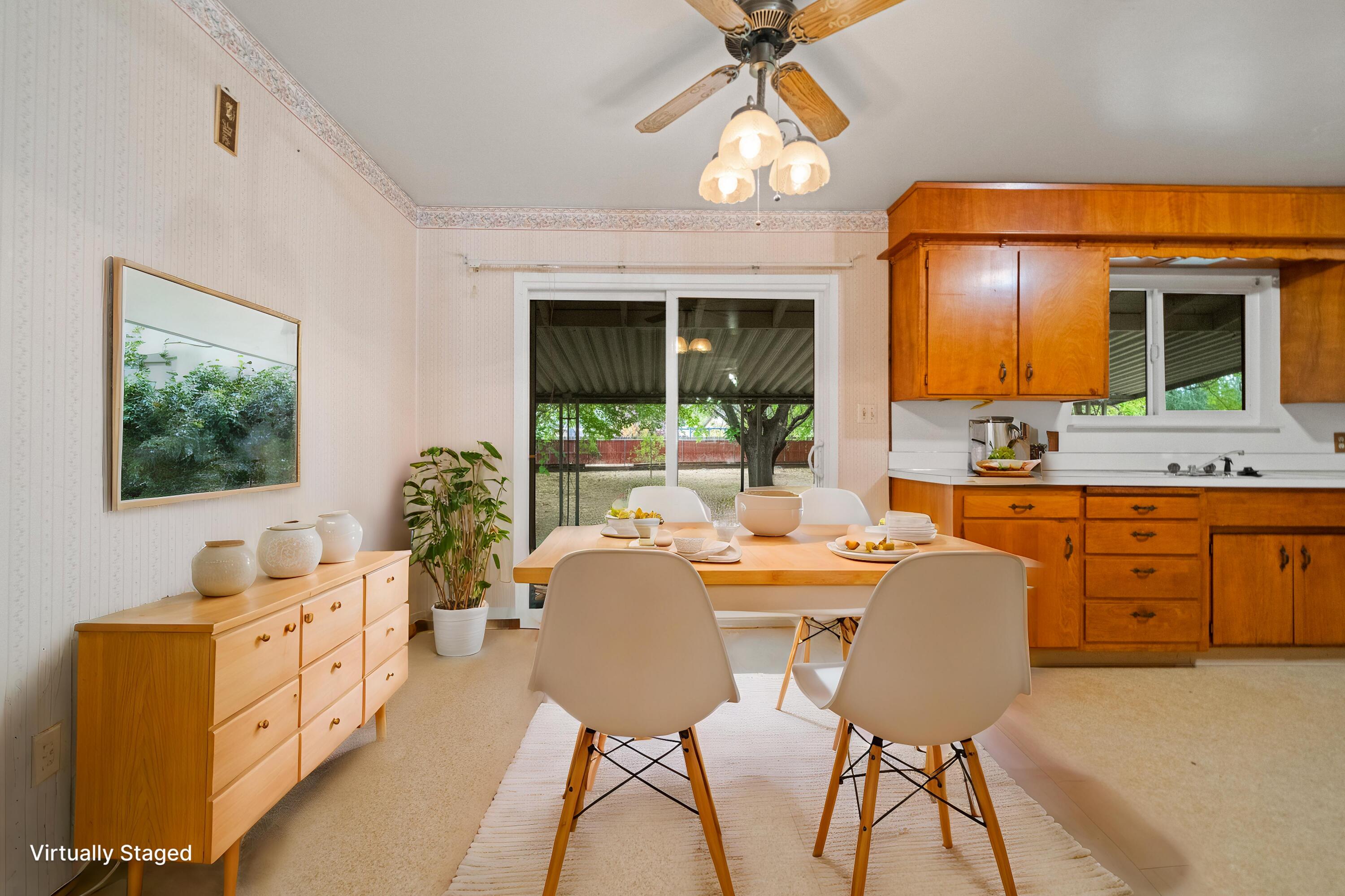 4938 Bidwell Road Redding, CA 96001 - Photo 8 of 32 Dining stage