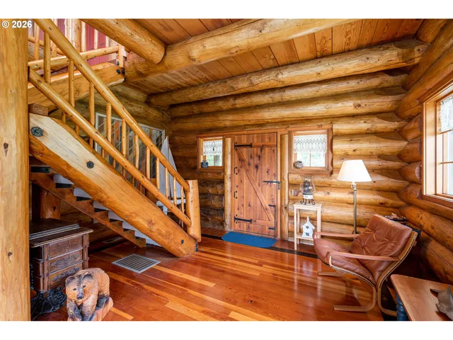 $6,300,000 | 36044 Highway 101, Gold Beach, OR 97444