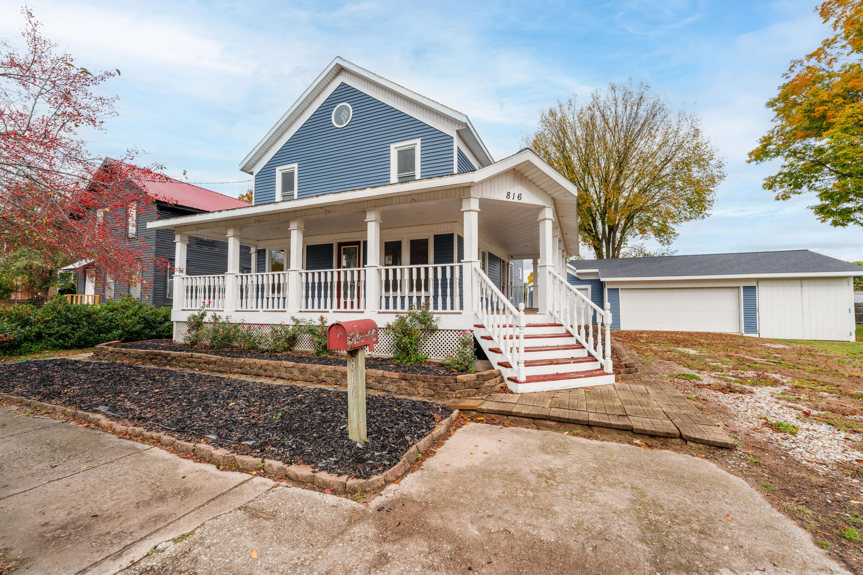 816 River Street Three Rivers, MI 49093 - Photo 2 of 49 DSC09280-Edit