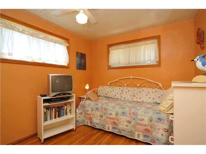 290 Ewings Mill Road Coraopolis, PA 15108 - Photo 13 of 25 Bedroom.