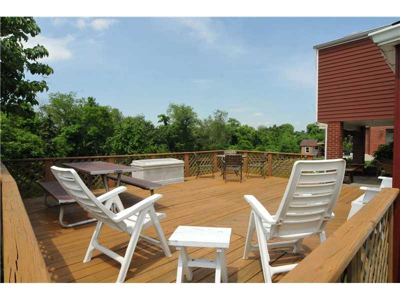 290 Ewings Mill Road Coraopolis, PA 15108 - Photo 21 of 25 Patio/Deck.