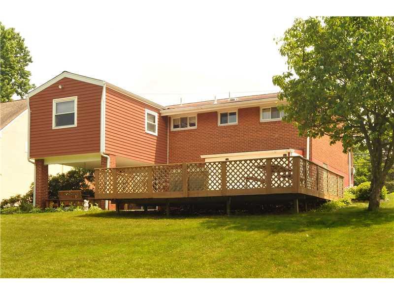 290 Ewings Mill Road Coraopolis, PA 15108 - Photo 23 of 25 Exterior Back.