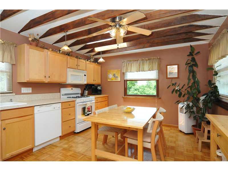 290 Ewings Mill Road Coraopolis, PA 15108 - Photo 8 of 25 Kitchen.