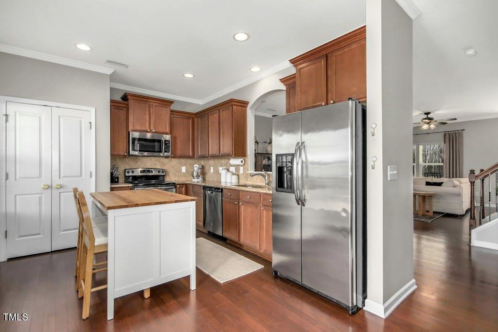 1013 Ileagnes Road Raleigh, NC 27603 - Photo 12 of 37 014-459523-1013_Ileagnes_Road_IMG_3185_H