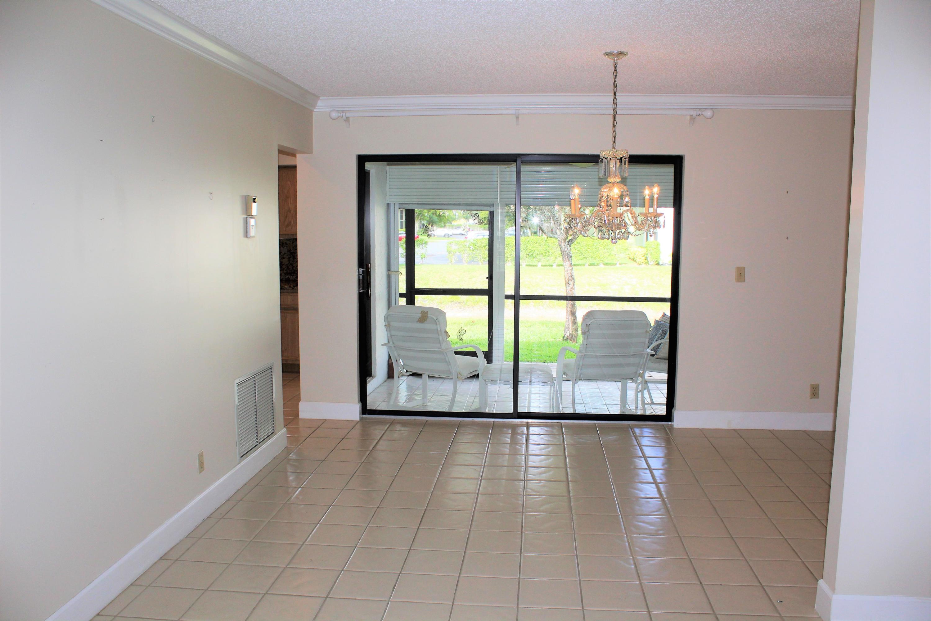 4655 Laurel Tree Road, Unit B Boynton Beach, FL 33436 - Photo 5 of 26 Dining Area
