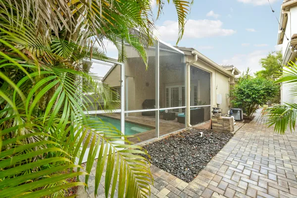 $3,200 | 5959 Durango Drive, Lake Worth, FL 33449