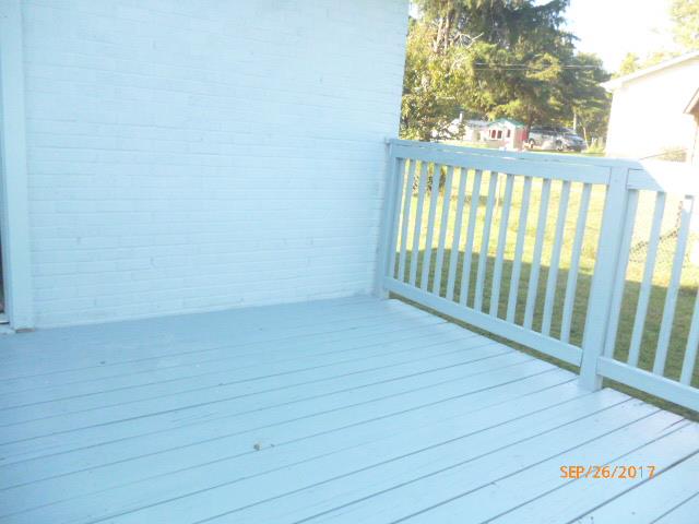 137 Hogin Road Dickson, TN 37055 - Photo 6 of 16 Back deck