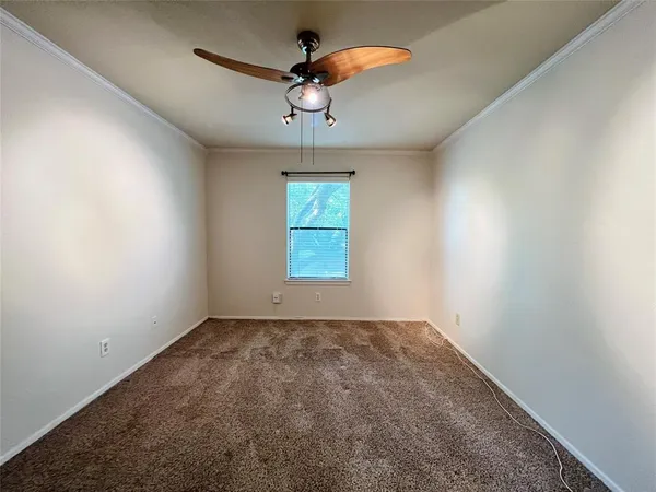 $1,925 | 5759 Cedar Creek Drive, Benbrook, TX 76109