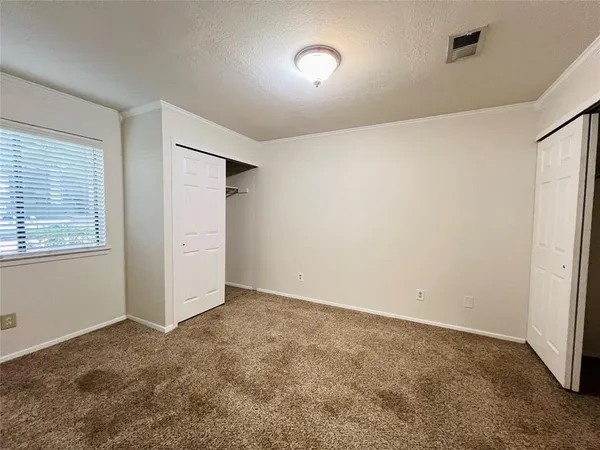 $1,925 | 5759 Cedar Creek Drive, Benbrook, TX 76109