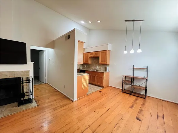 $1,925 | 5759 Cedar Creek Drive, Benbrook, TX 76109