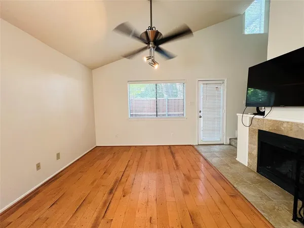 $1,925 | 5759 Cedar Creek Drive, Benbrook, TX 76109