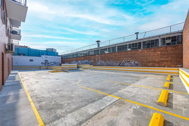 $595,000 | 91-23 Corona Avenue, Unit 6B | Elmhurst