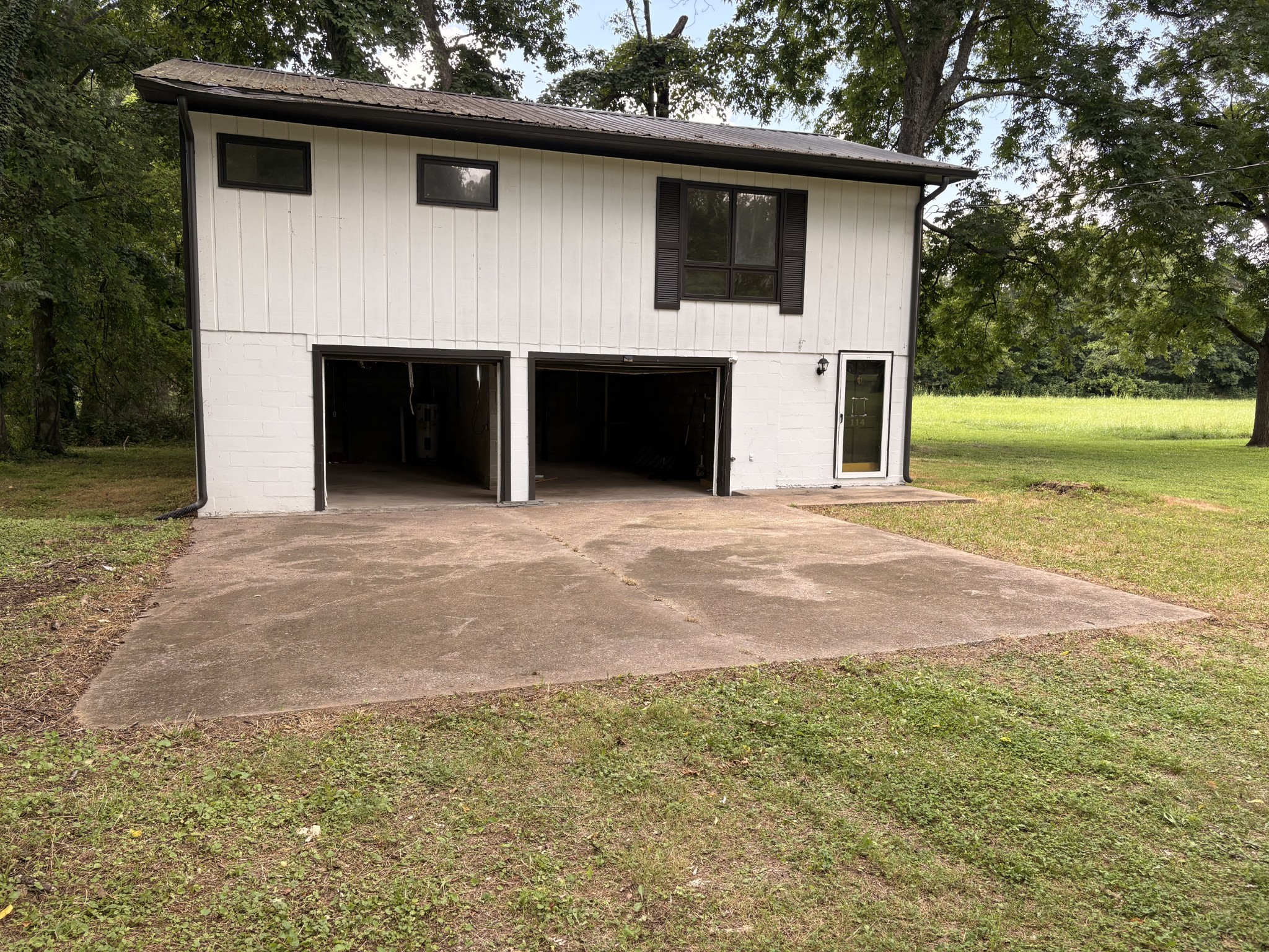 114 Tollgate Road Pulaski, TN 38478 - Photo 3 of 59