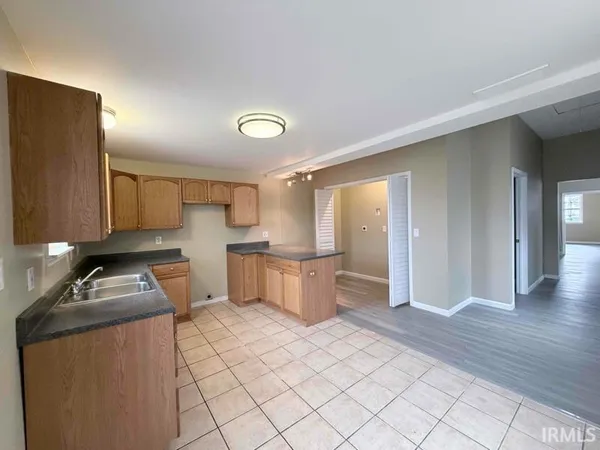 $130,000 | 1306 Cumberland Avenue, Evansville, IN 47712