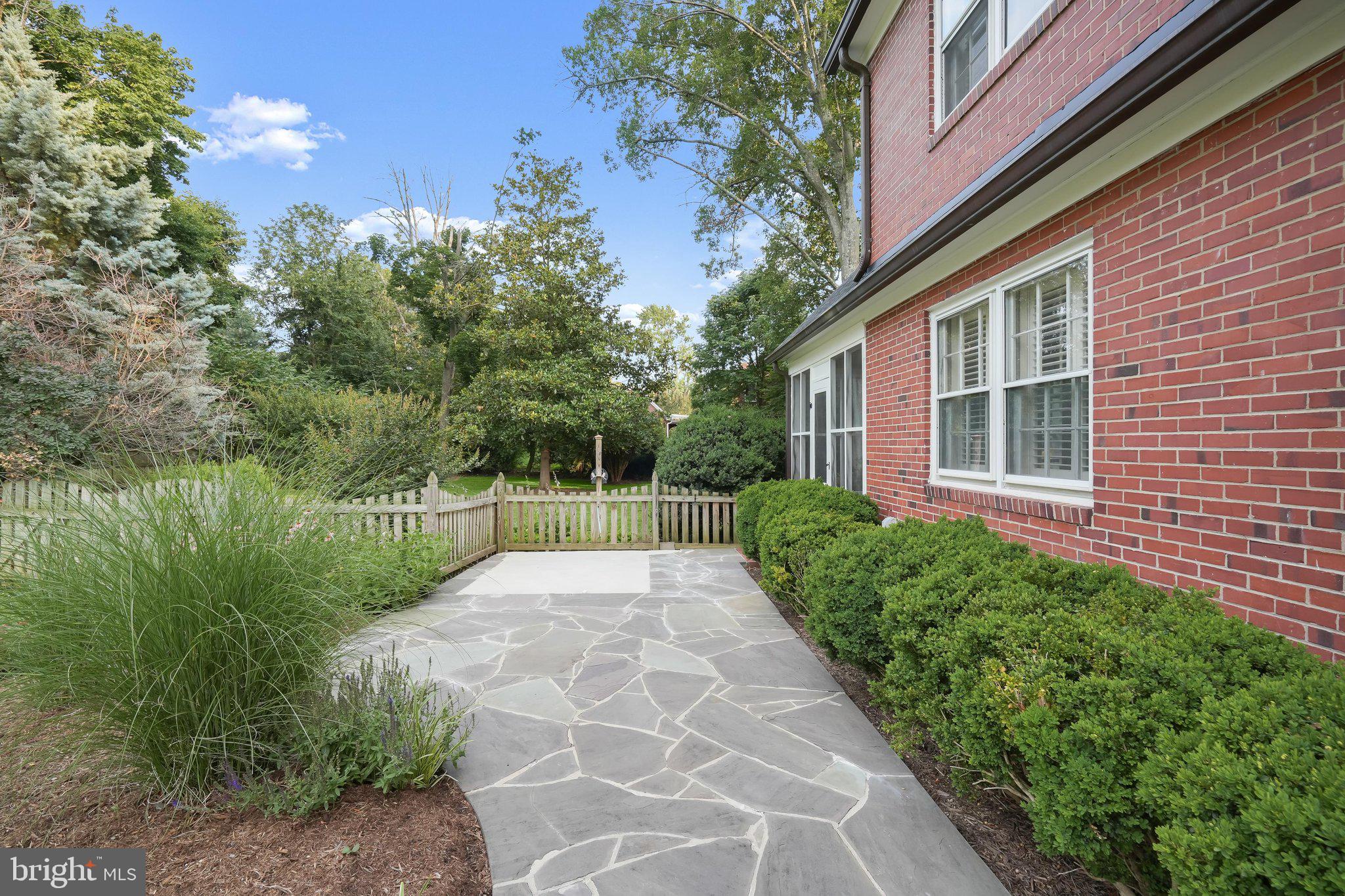 9305 Main Street Manassas, VA 20110 - Photo 27 of 86 Rear Patio
